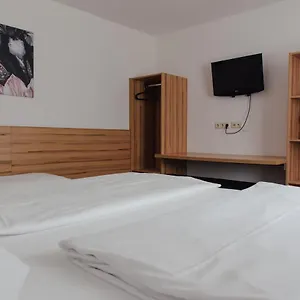 Drei Kreuz - Self Check In Otel
